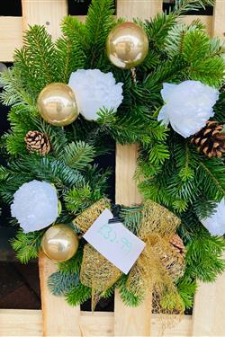 Glistening Spruce wreath 