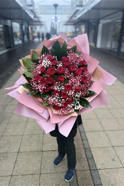 My valentine Mega 30 Rose 